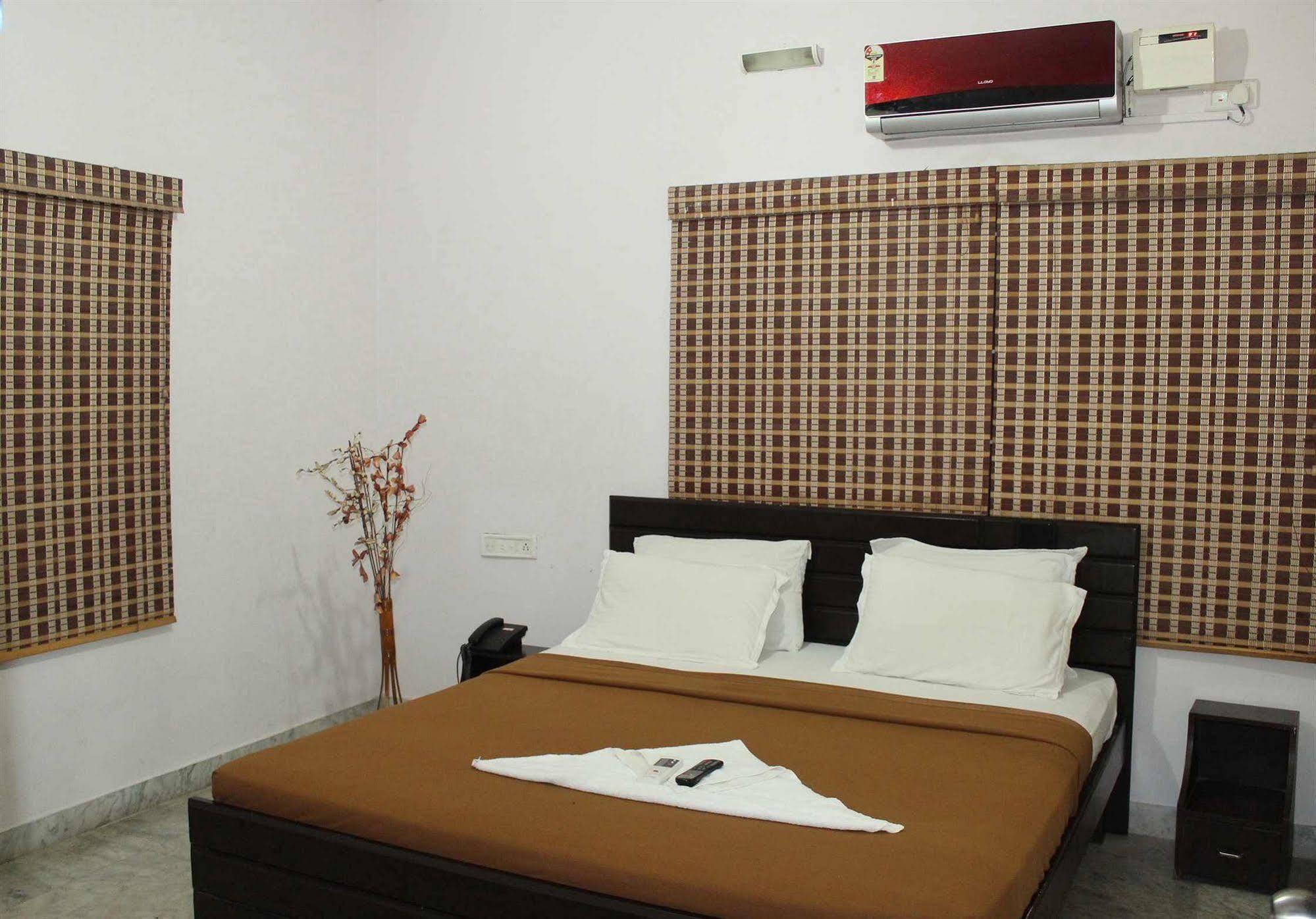The New Casablanca Boutique Hotel Bangalore Exterior photo